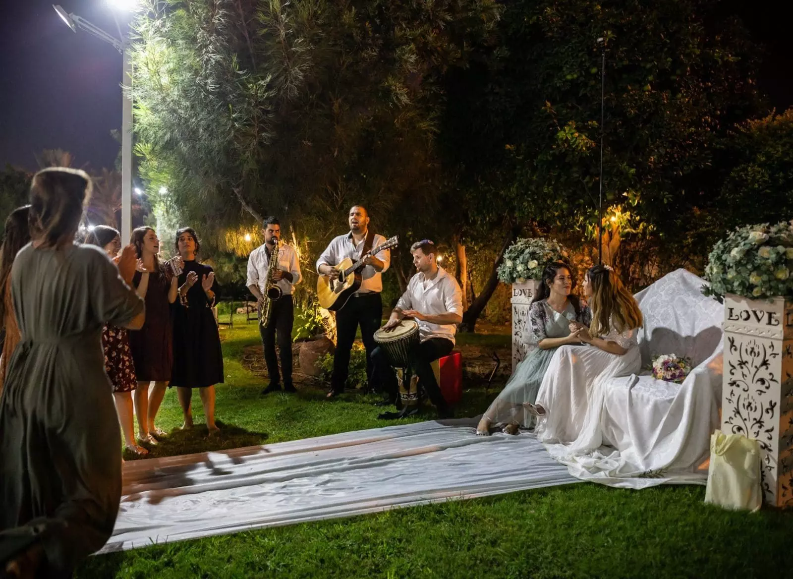 כיסא כלה להקה לחתונה דתית